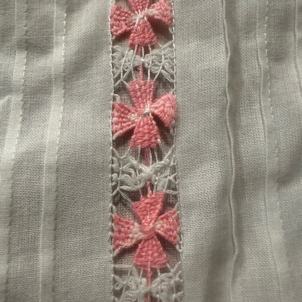 Mi Golondrina | Embroidered Top|White w/ Pink Flower| NWOT - Picture 7 of 7